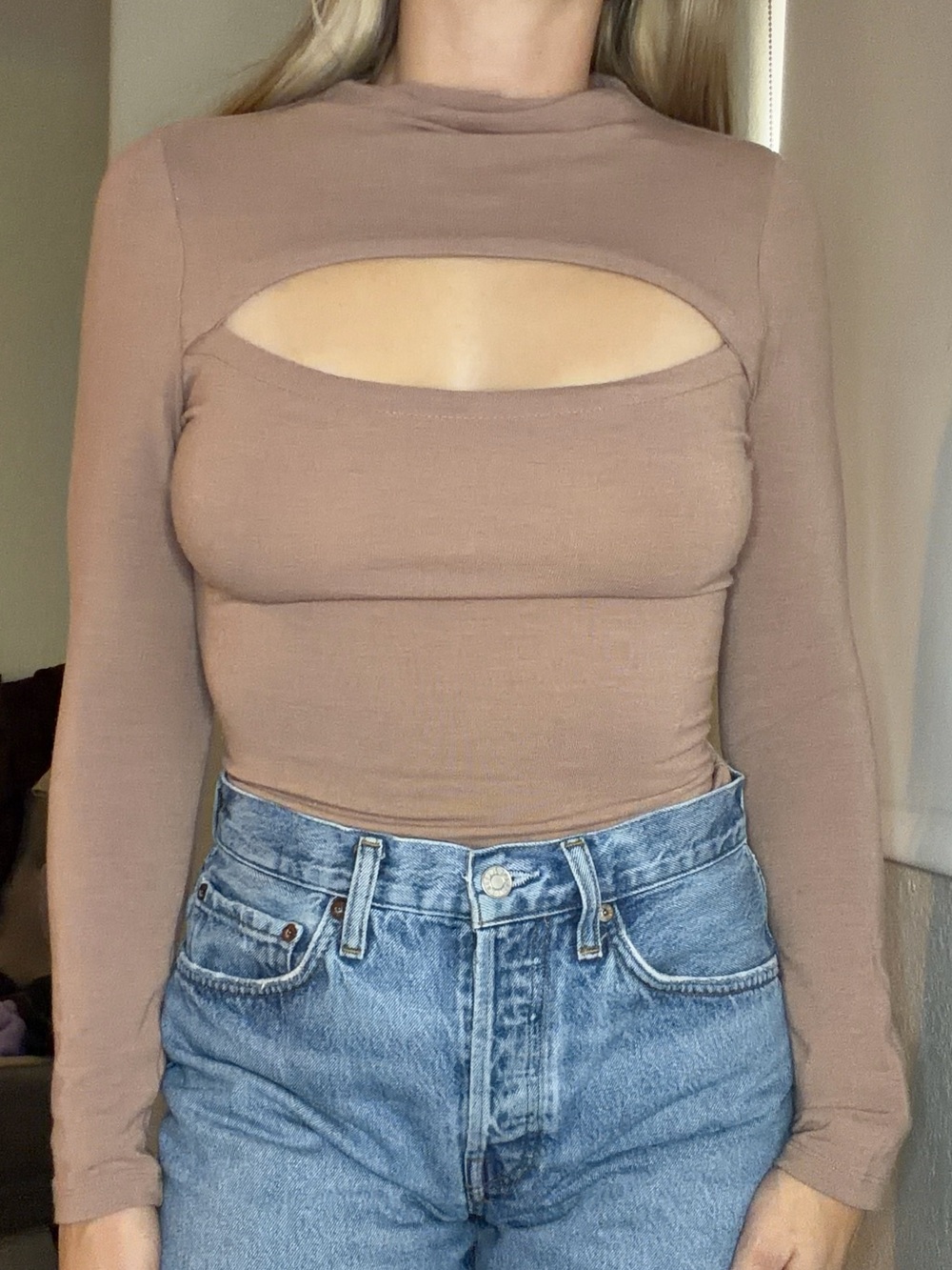 🐻 LOWEST PRICE🐻Astr Brown Fitted Long Sleeve Bodysuit with Cut Out